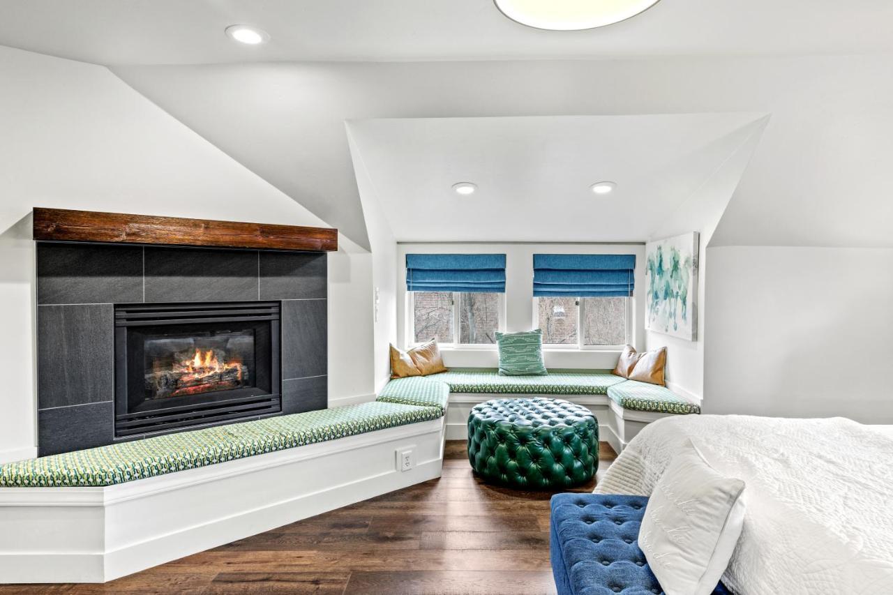 Bespoke Inn سارية العلم المظهر الخارجي الصورة